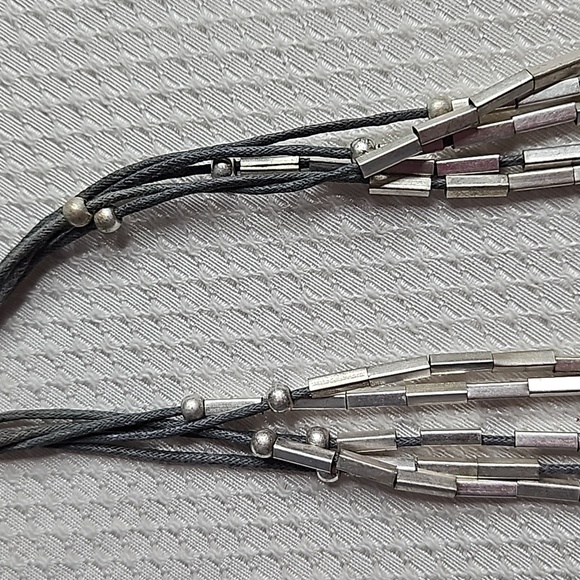 CORD NECKLACE SILVER & GREY BEADS - Picture 7 of 8